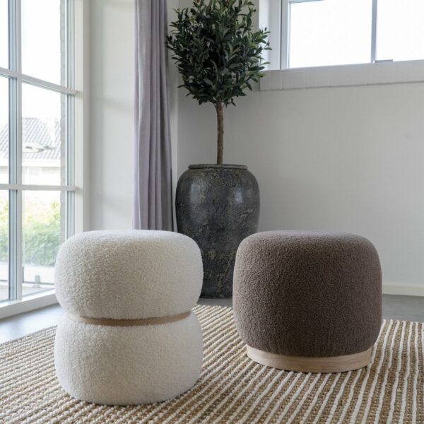 pouf belfort tissu bouclette marron et socle bois de pin décor