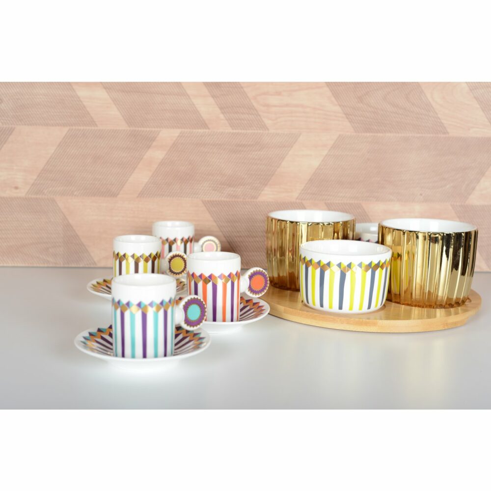 set apéritif de 4 coupelles avec un plateau en bois decor 2